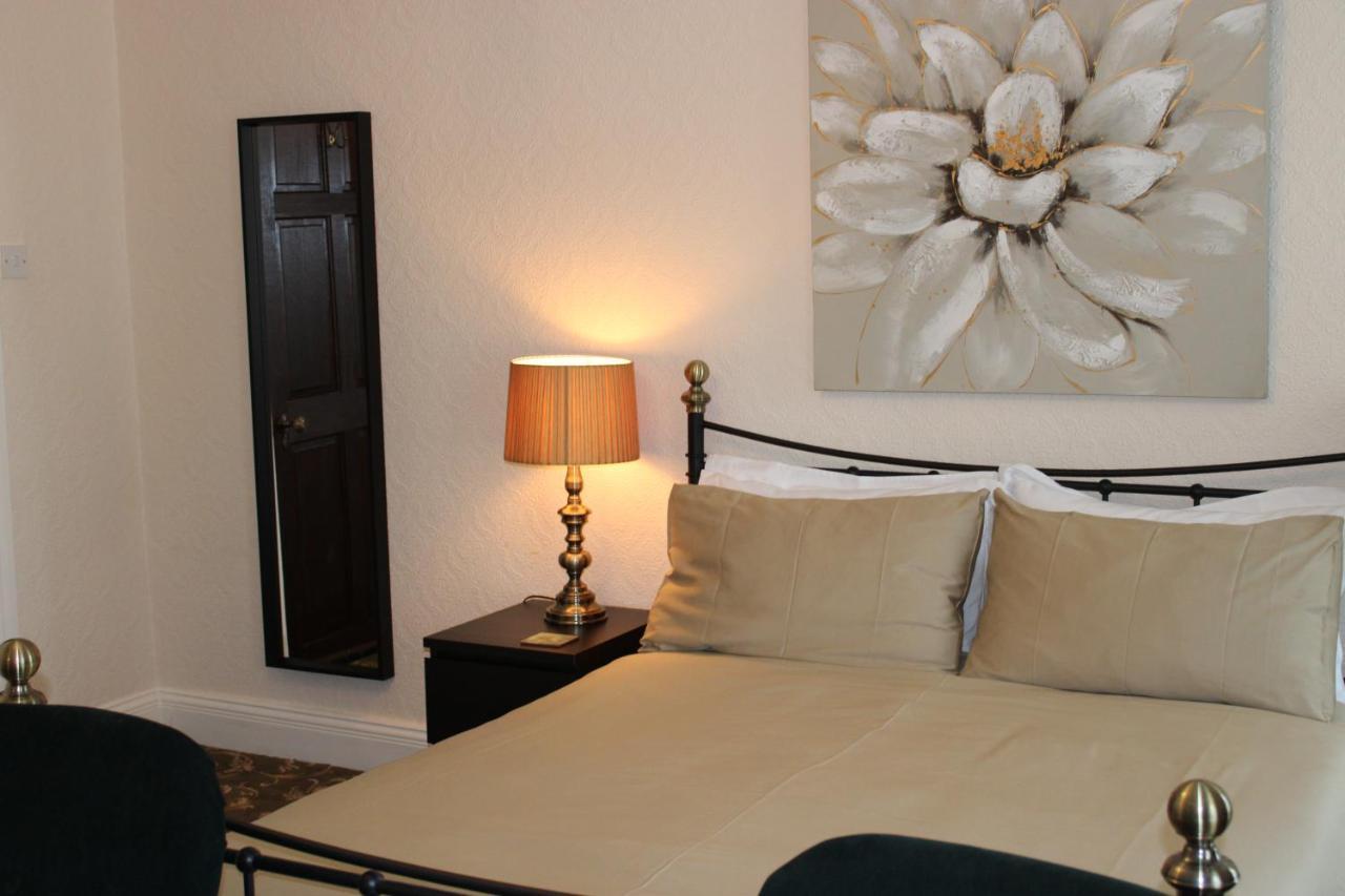 Belford House Self Check-In Rooms & Apartments 홀트휘슬 외부 사진