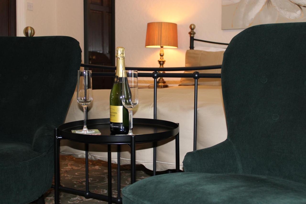 Belford House Self Check-In Rooms & Apartments 홀트휘슬 외부 사진