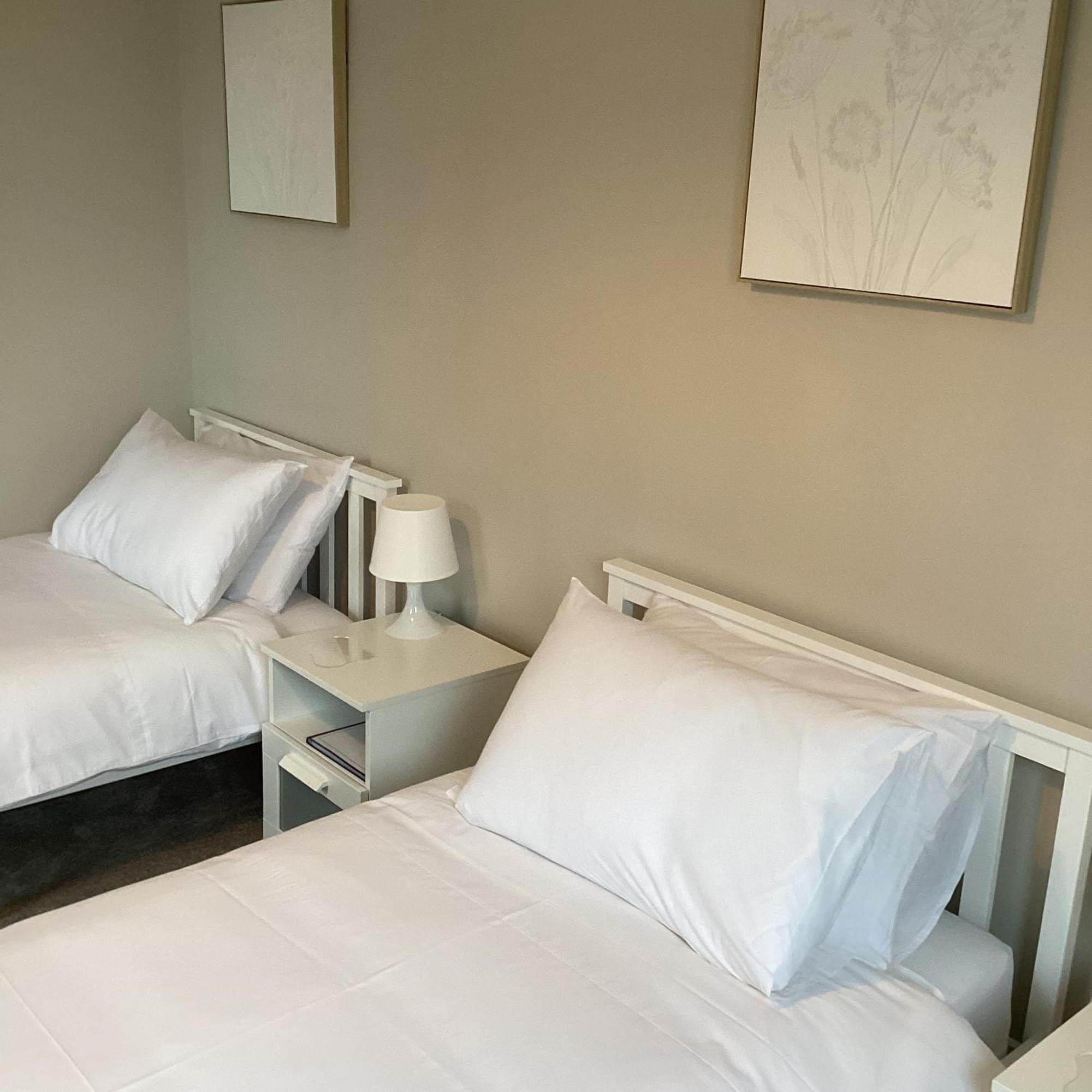Belford House Self Check-In Rooms & Apartments 홀트휘슬 외부 사진